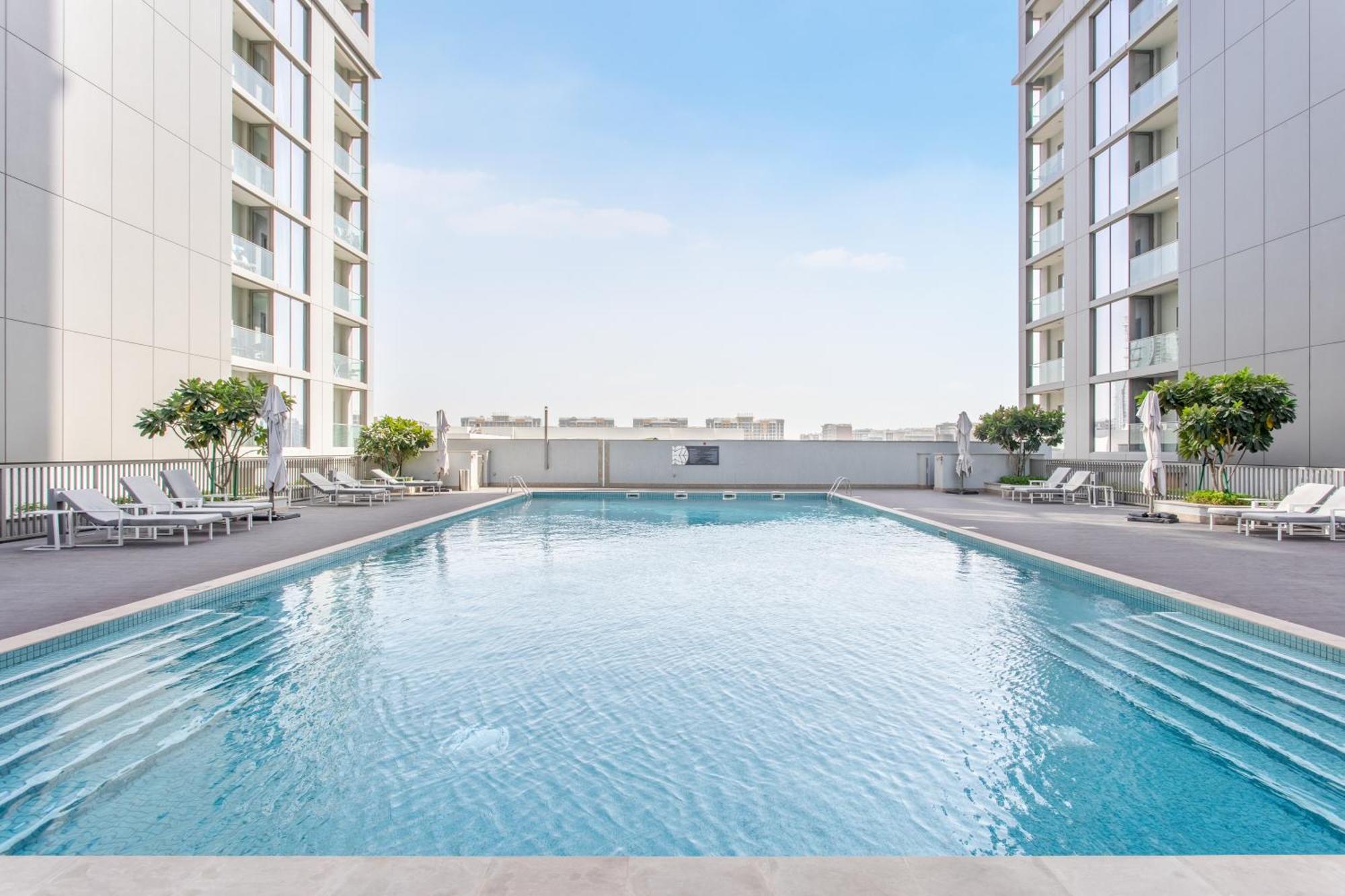 Stay By Latinem Luxury 1Br Plus Study Holiday Home Cv A2712 Near Downtown Dubai Exterior foto